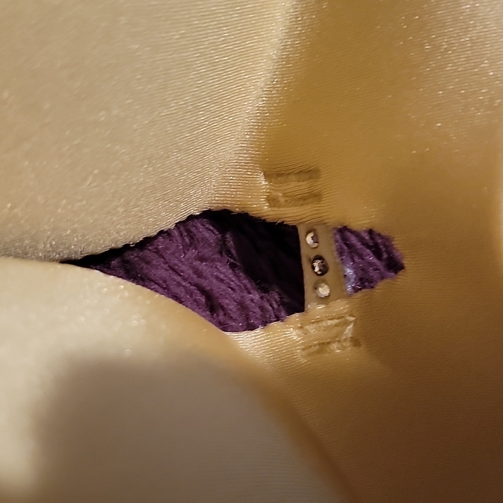 Bra - Picture 2 of 4
